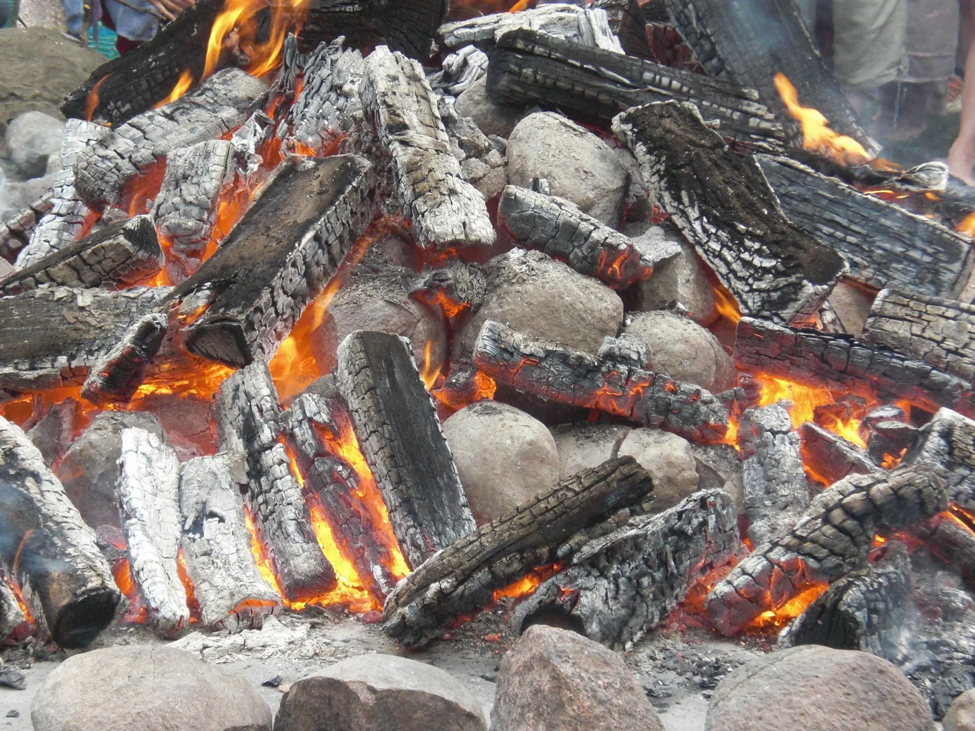 Ceremonia Temaskal - szałas potu i rytuały rdzennych tradycji